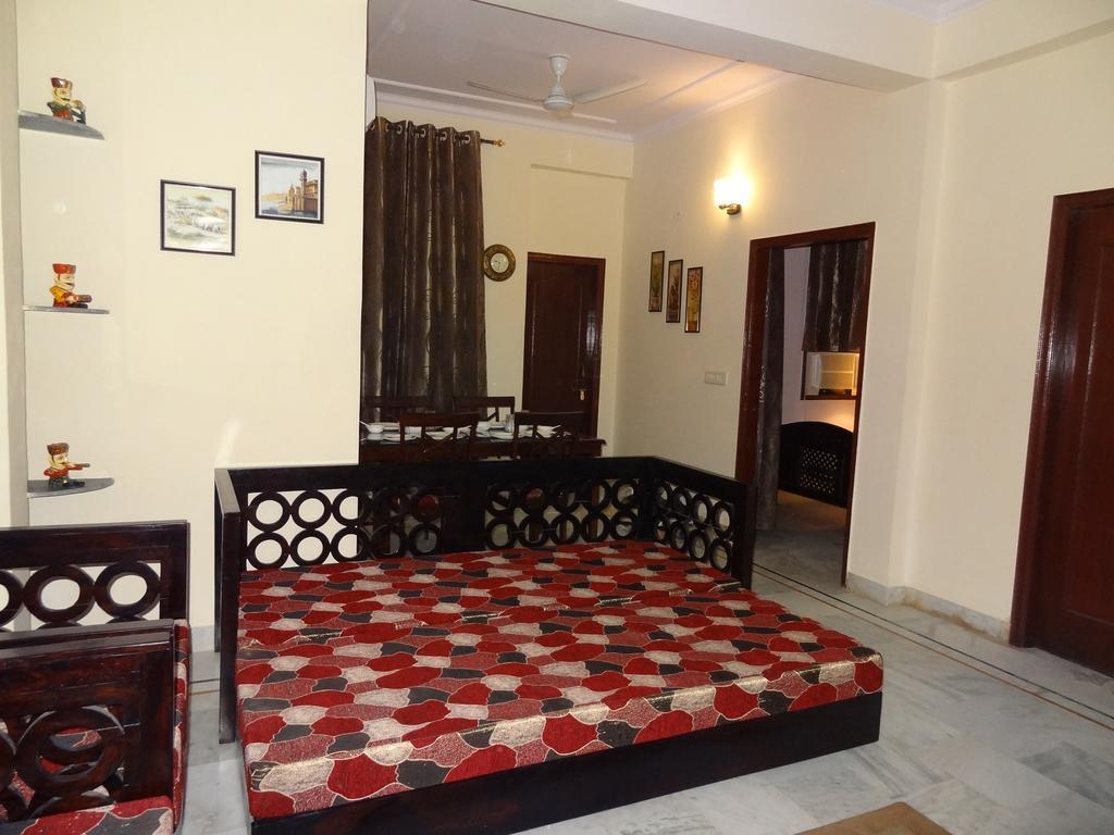 Tulsian Guest House & Apartments Τζαϊπούρ Δωμάτιο φωτογραφία