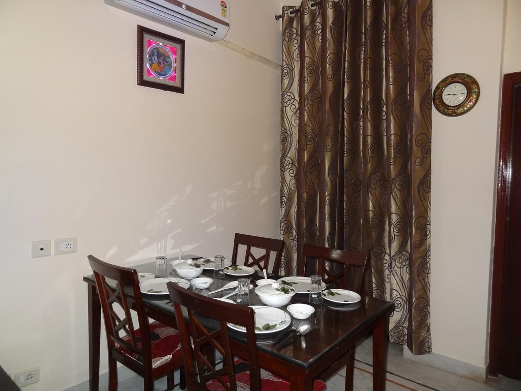 Tulsian Guest House & Apartments Τζαϊπούρ Δωμάτιο φωτογραφία