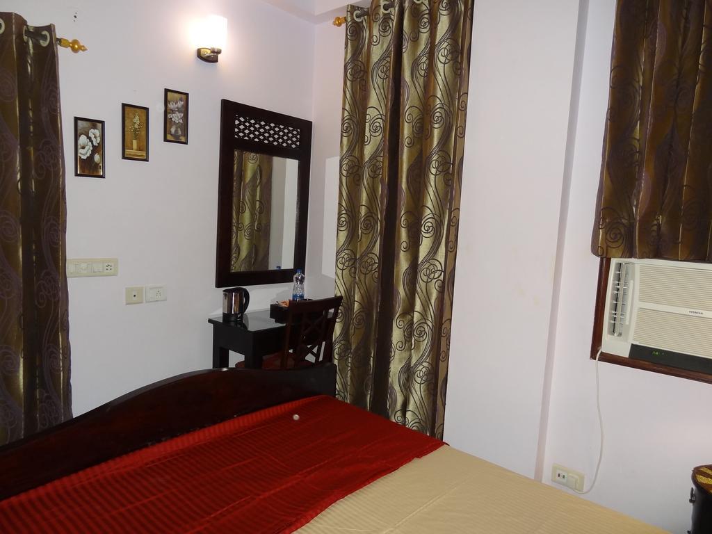 Tulsian Guest House & Apartments Τζαϊπούρ Δωμάτιο φωτογραφία